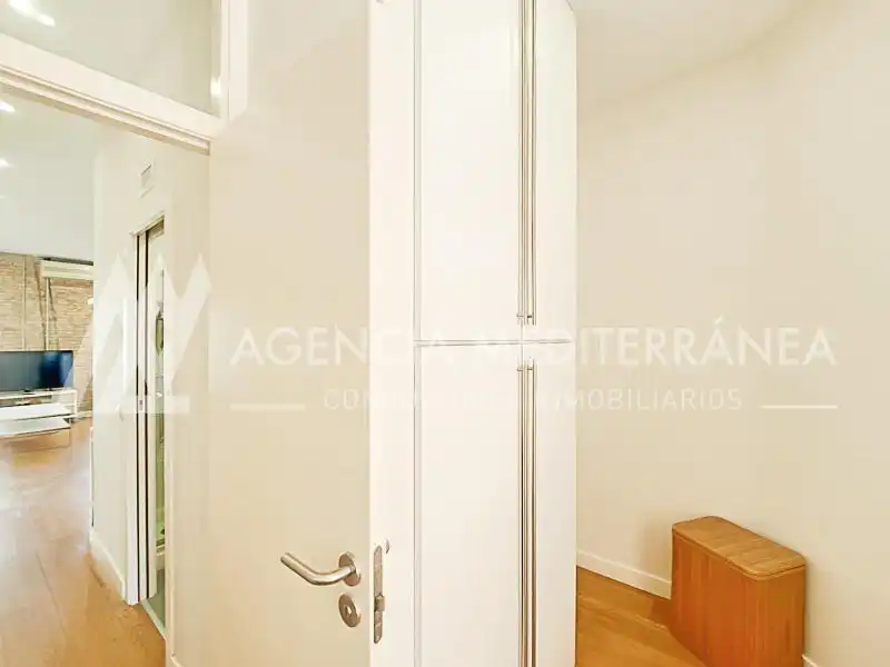 Habitación de Piso de alquiler en Valencia con Aire acondicionado, Calefacción y Trastero