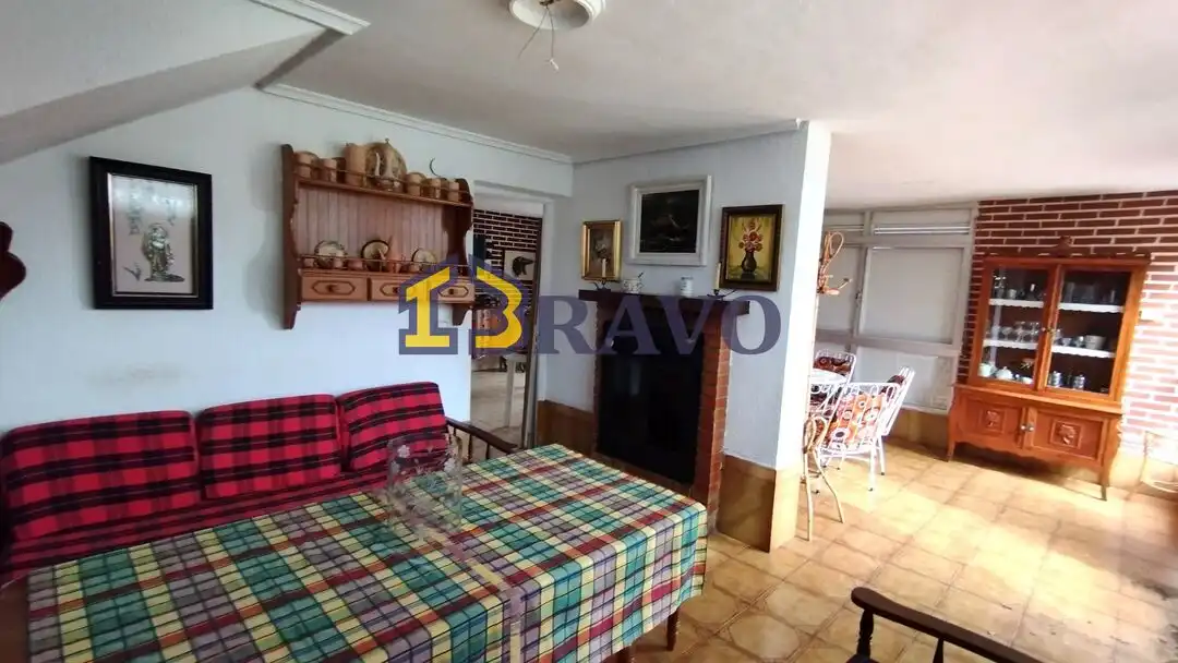 Casa o xalet en venda en Medina de Pomar amb Calefacció, Jardí privat i Piscina