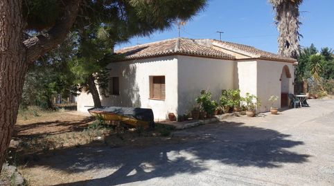 Chalet en venta en Polígonos, 3 dormitorios.