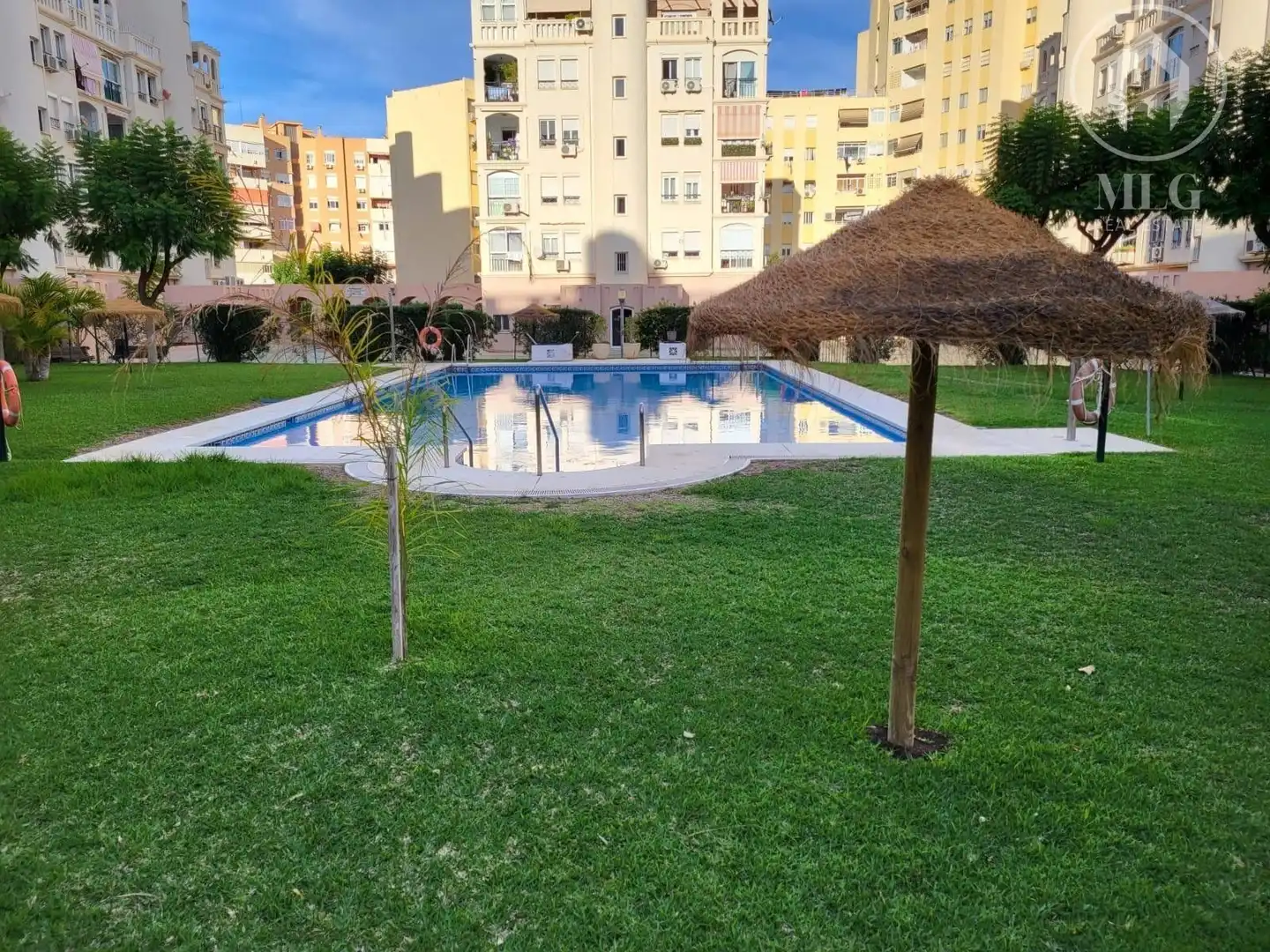 Piscina de Pis en venda en Torremolinos amb Aire condicionat, Terrassa i Piscina