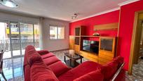 Living room of Flat for sale in El Vendrell  with Terrace, Swimming Pool and Balcony