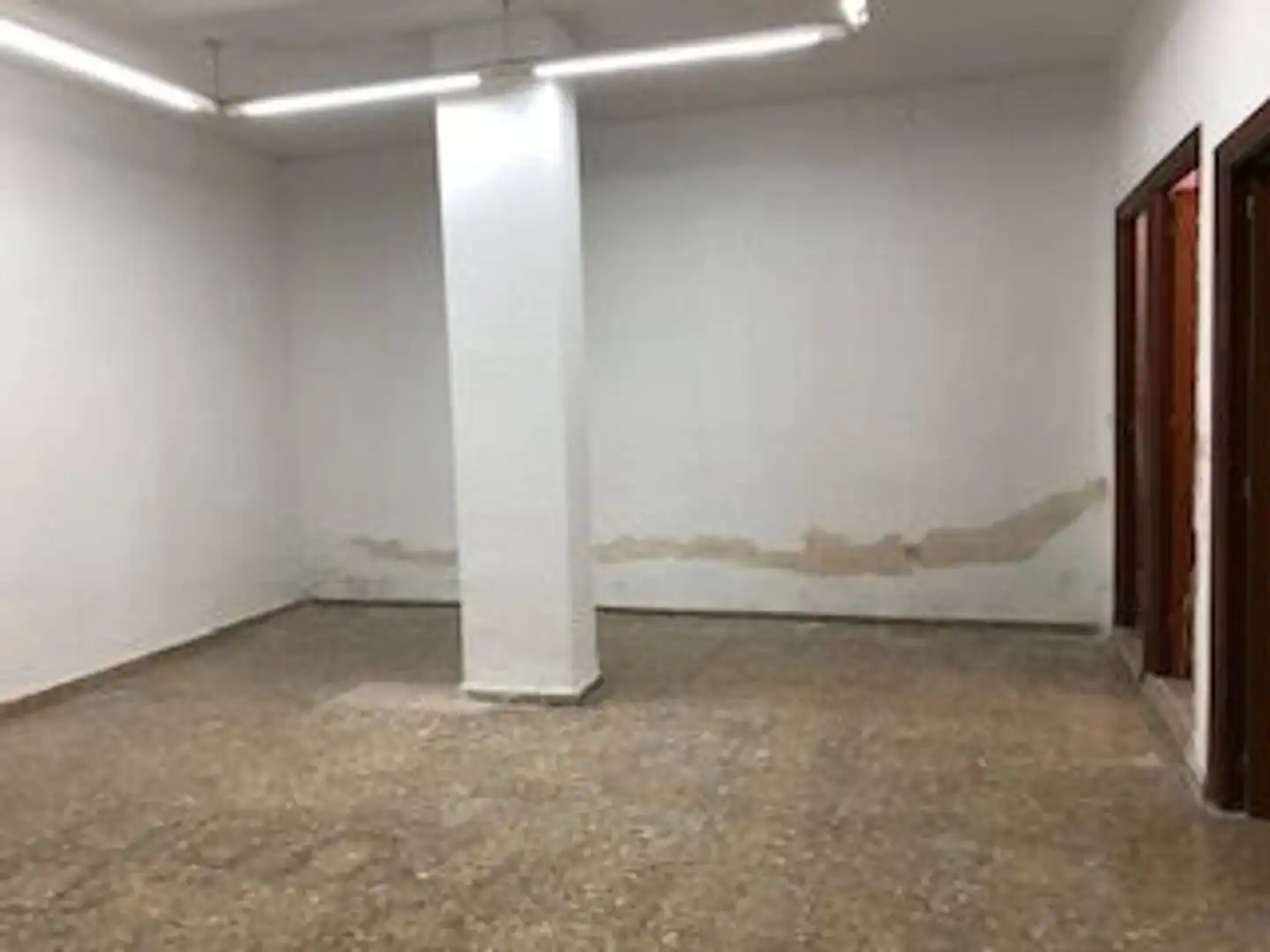 Local comercial en venta en Calle Altagracia, imagen 24