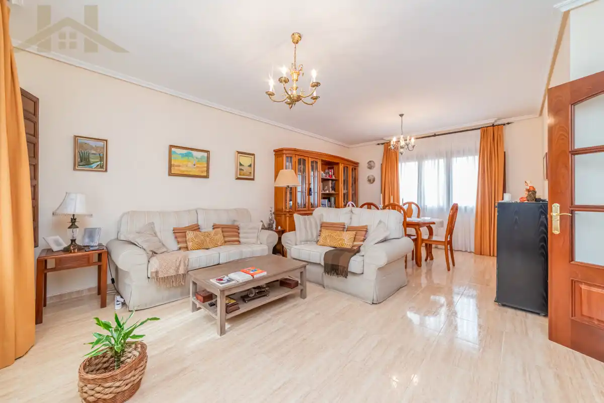 Living room of Detached homes for sale in Aranjuez  with Terrace and Balcony