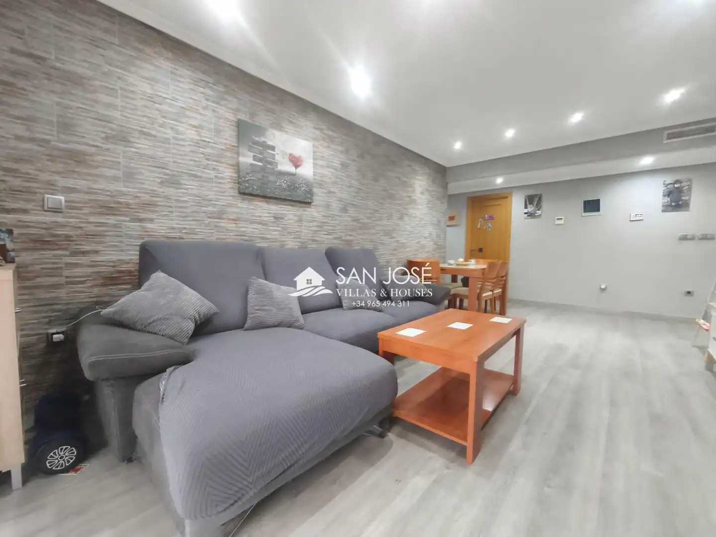 Piso en venta en Aspe con Aire acondicionado, Jardín privado y Balcón