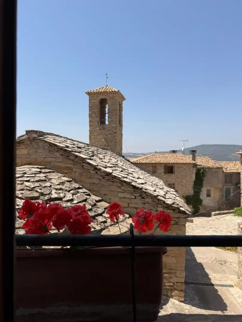 Vista exterior de Finca rústica en venda en Camarasa amb Aire condicionat, Terrassa i Piscina