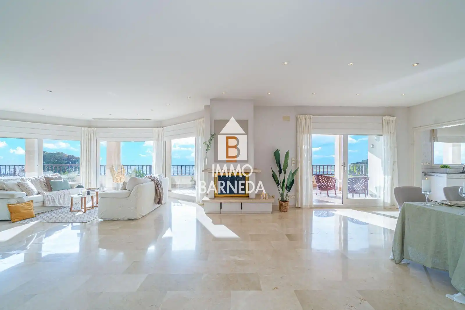 Sala de estar de Casa o chalet en venta en Pau con Aire acondicionado, Calefacción y Jardín privado