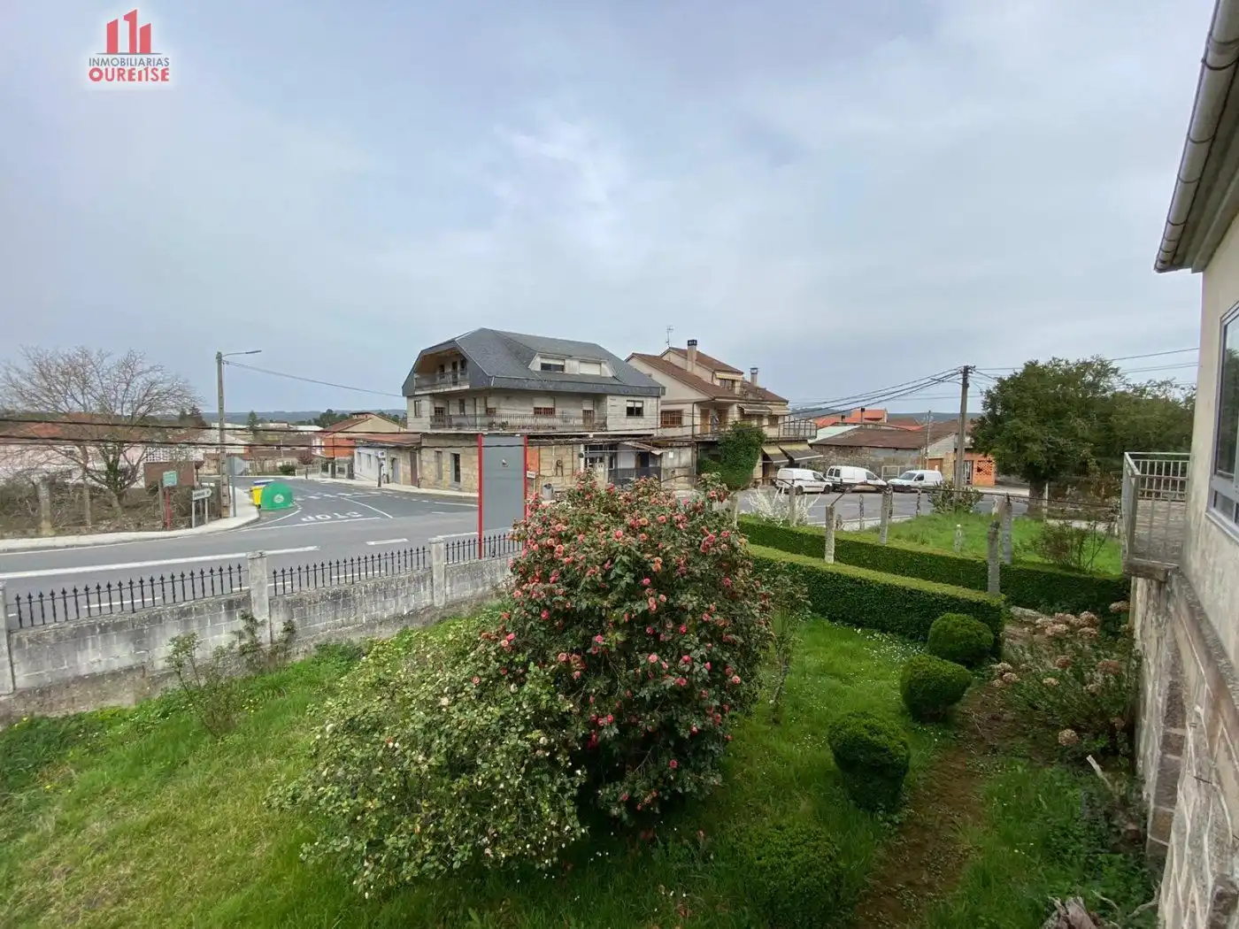 Vista exterior de Casa o xalet en venda en Cartelle amb Jardí privat, Terrassa i Balcó