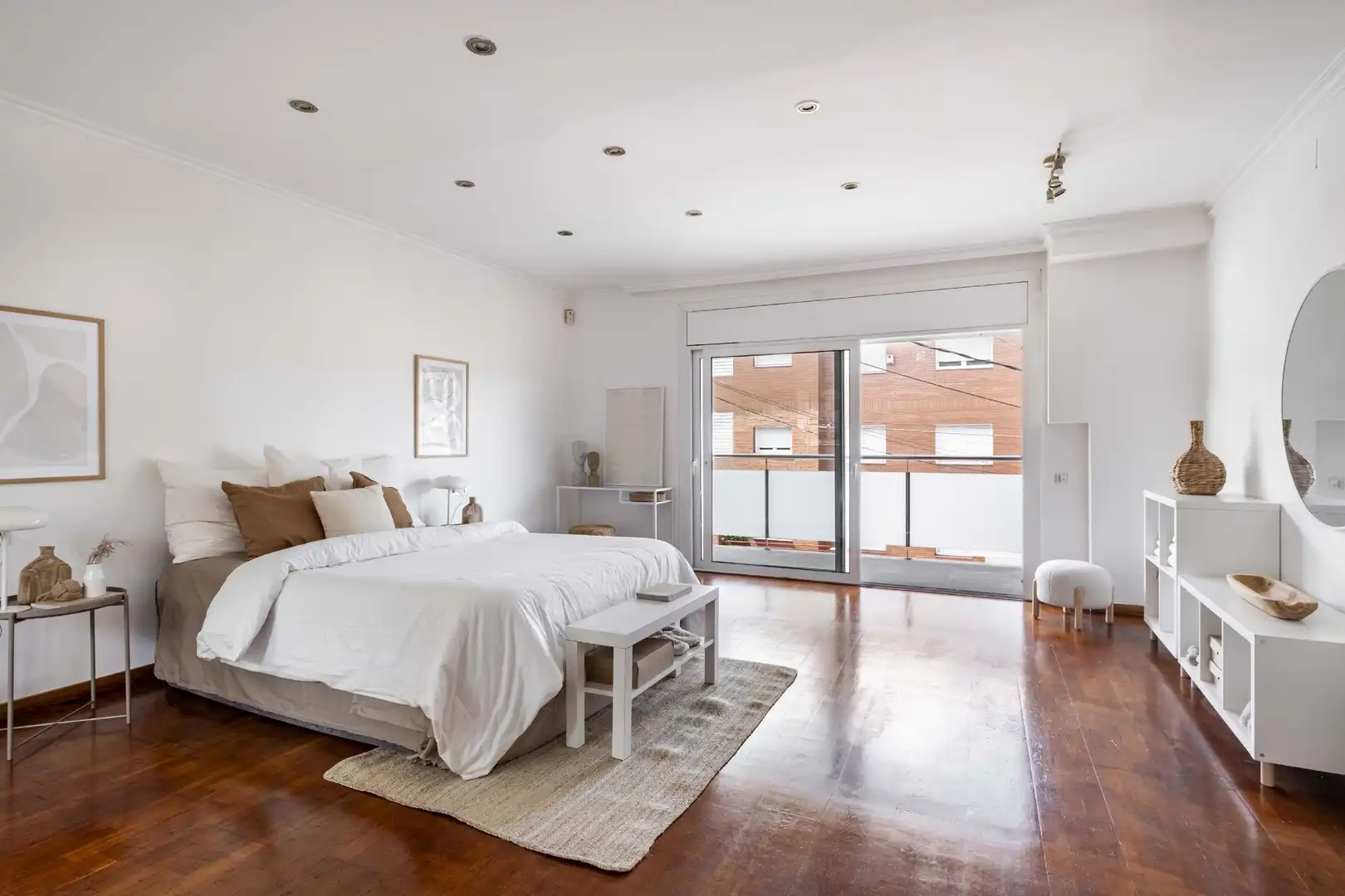 Dormitori de Casa o xalet en venda en Barcelona amb Aire condicionat, Calefacció i Jardí privat
