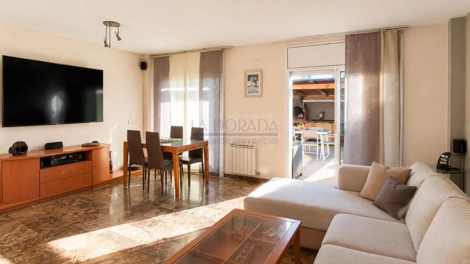 Adosado con terraza en venta en Carrer Belgrad, imagen 26
