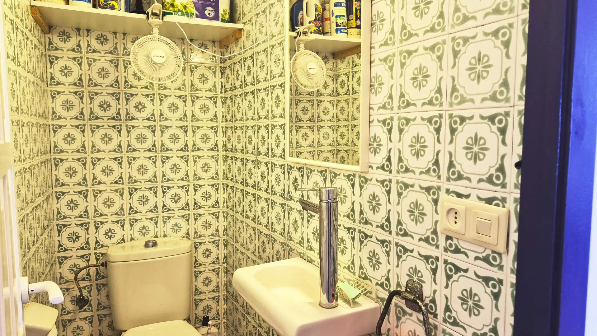 Baño de Piso en venta en L'Estartit con Terraza y Piscina comunitaria