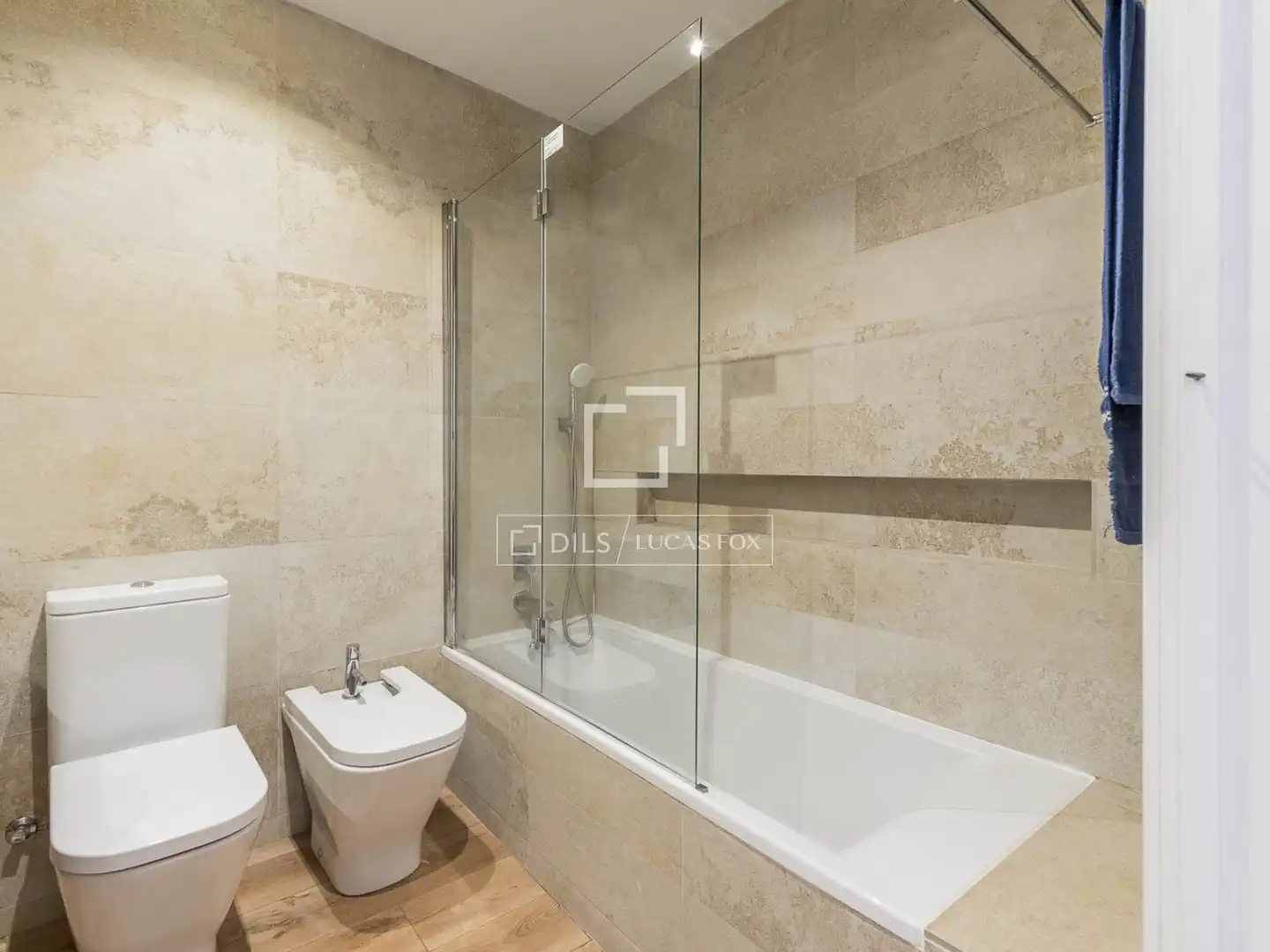 Baño de Piso en venta en Barcelona con Aire acondicionado y Calefacción