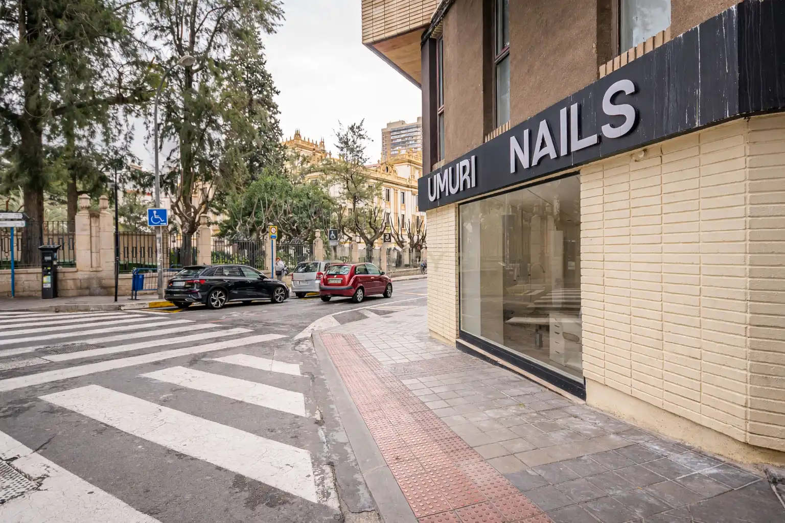 Local en traspaso en Alicante / Alacant con Aire acondicionado y Alarma