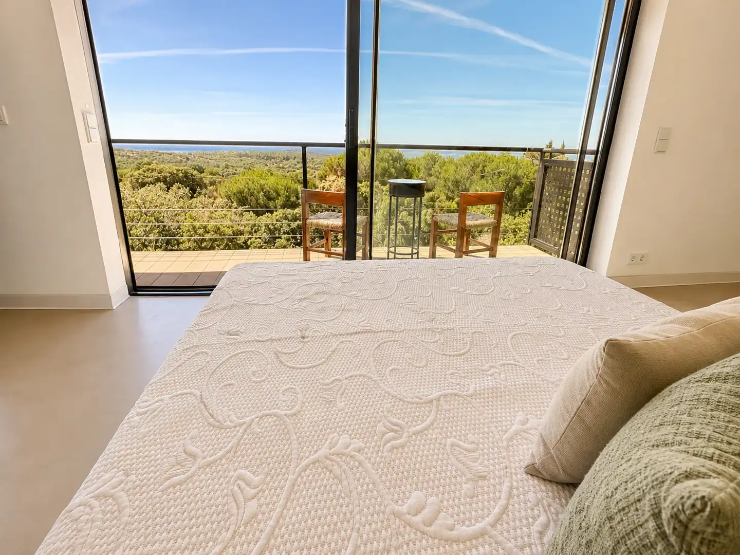 Bedroom of Houses for sale in Hoyo de Manzanares  with Air Conditioner, Private garden and Swimming Pool