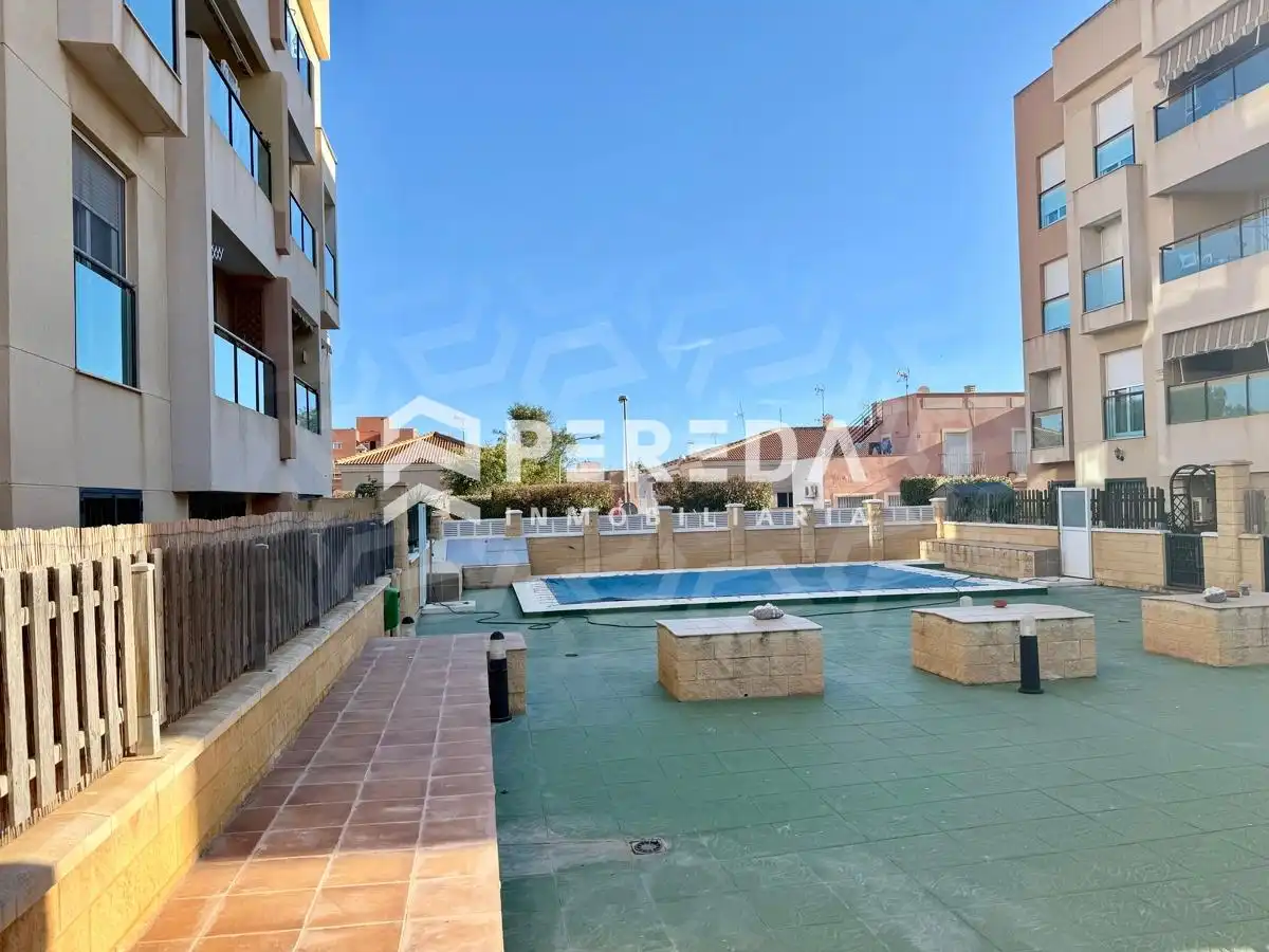 Swimming pool of Flat for sale in Roquetas de Mar  with Terrace and Community pool