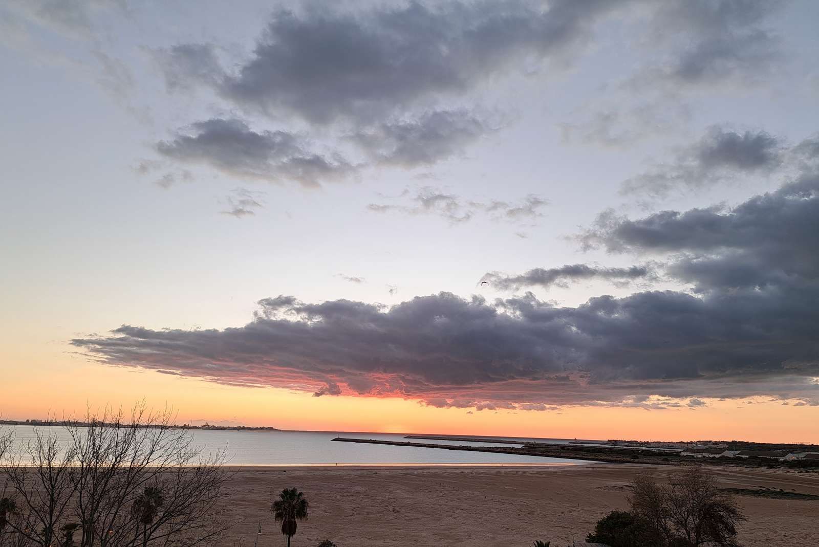 Exterior view of Apartment for share in El Puerto de Santa María  with Air Conditioner, Terrace and Furnished