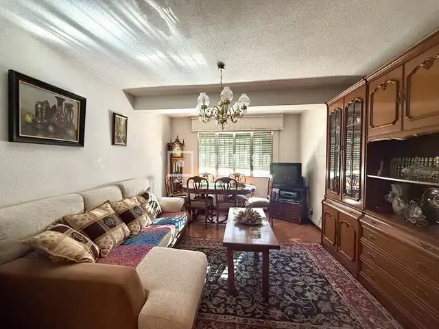 Sala de estar de Piso en venta en Madrid con Jardín privado, Parquet y Piscina