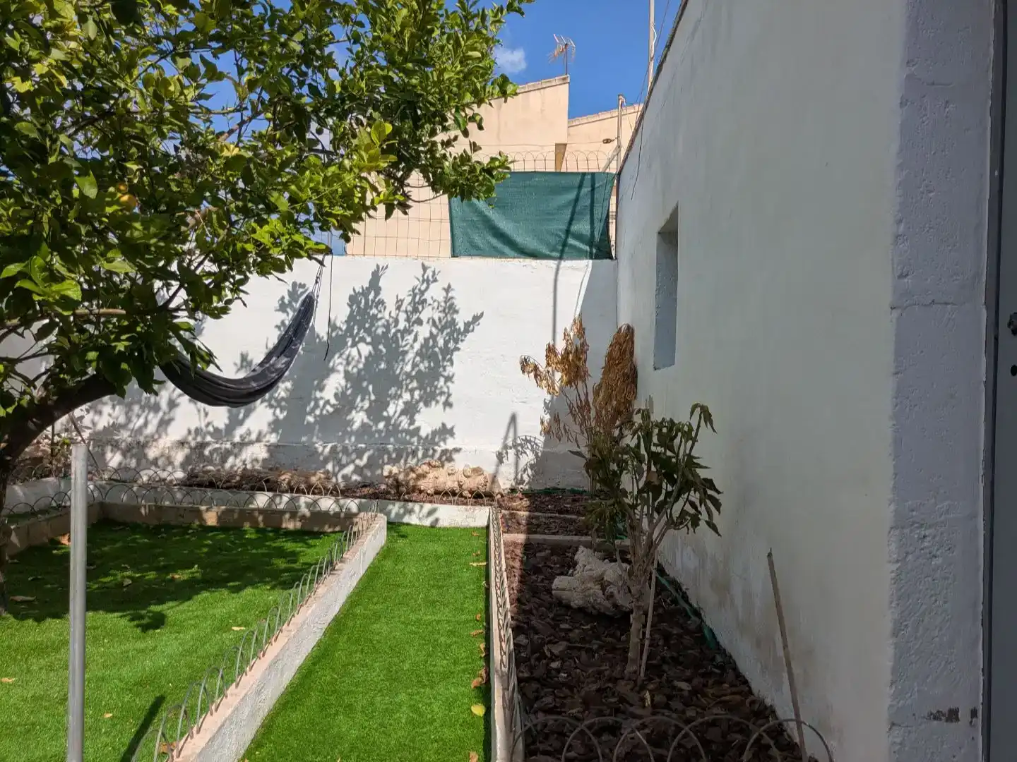 Terrasse von Erdgeschoss zur Miete in Maria de la Salut mit Privatgarten und Möbliert