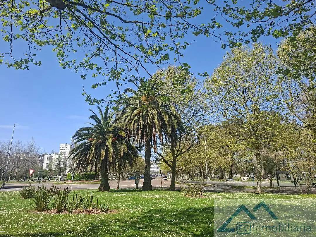 Vista exterior de Piso en venta en Santander con Calefacción