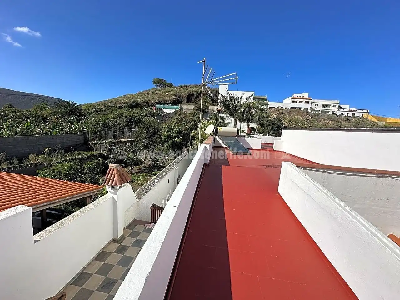 Vista exterior de Casa o chalet en venta en Los Silos con Aire acondicionado, Jardín privado y Terraza