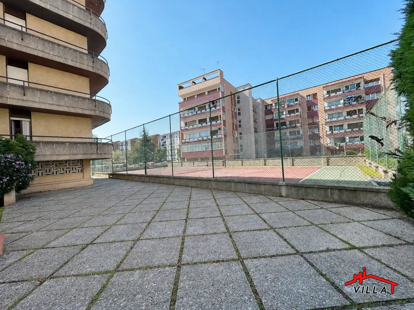 Parking of Flat for sale in Laredo  with Terrace