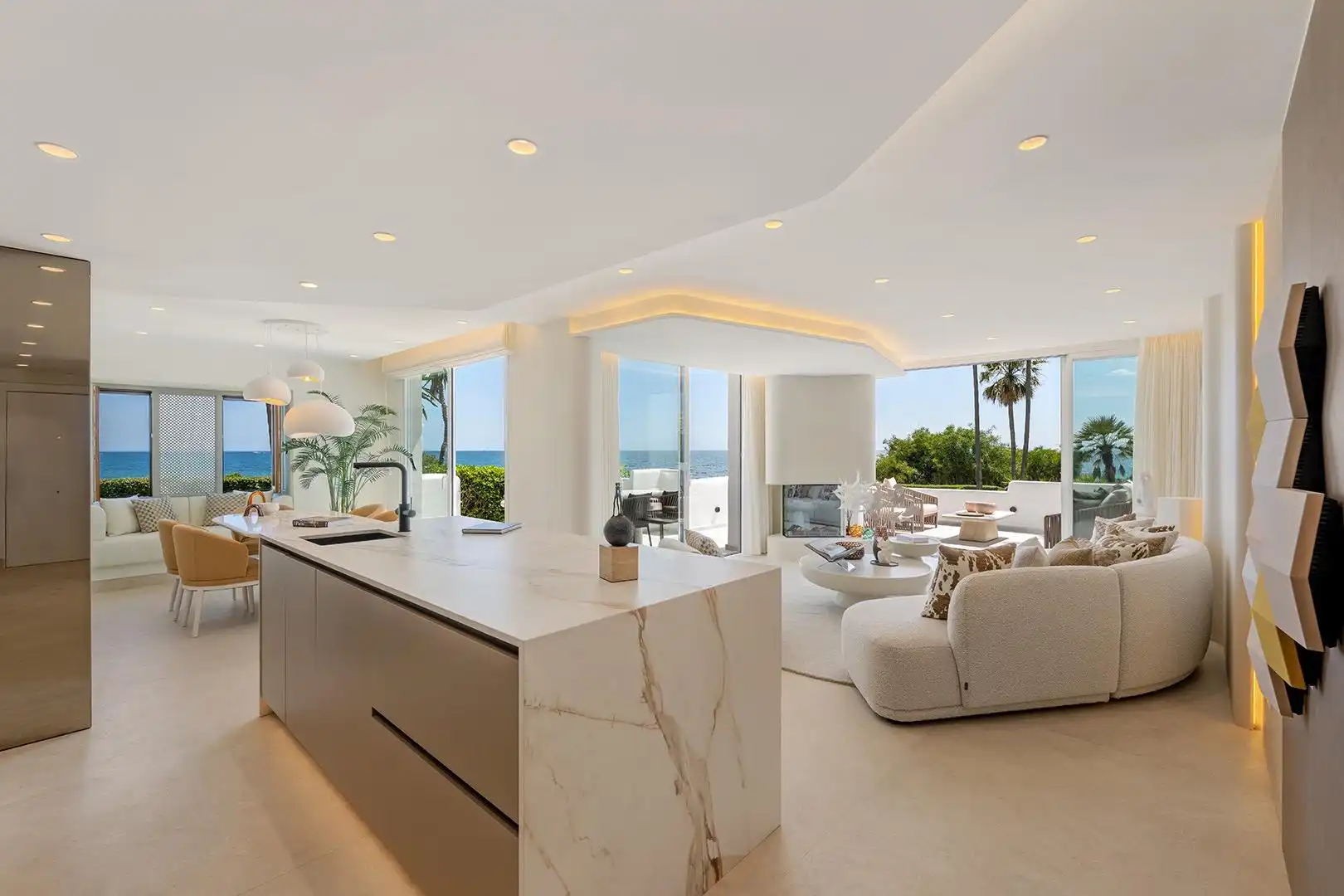 Penthouse with terrace for sale in ALCAZABA BEACH, imagen 6