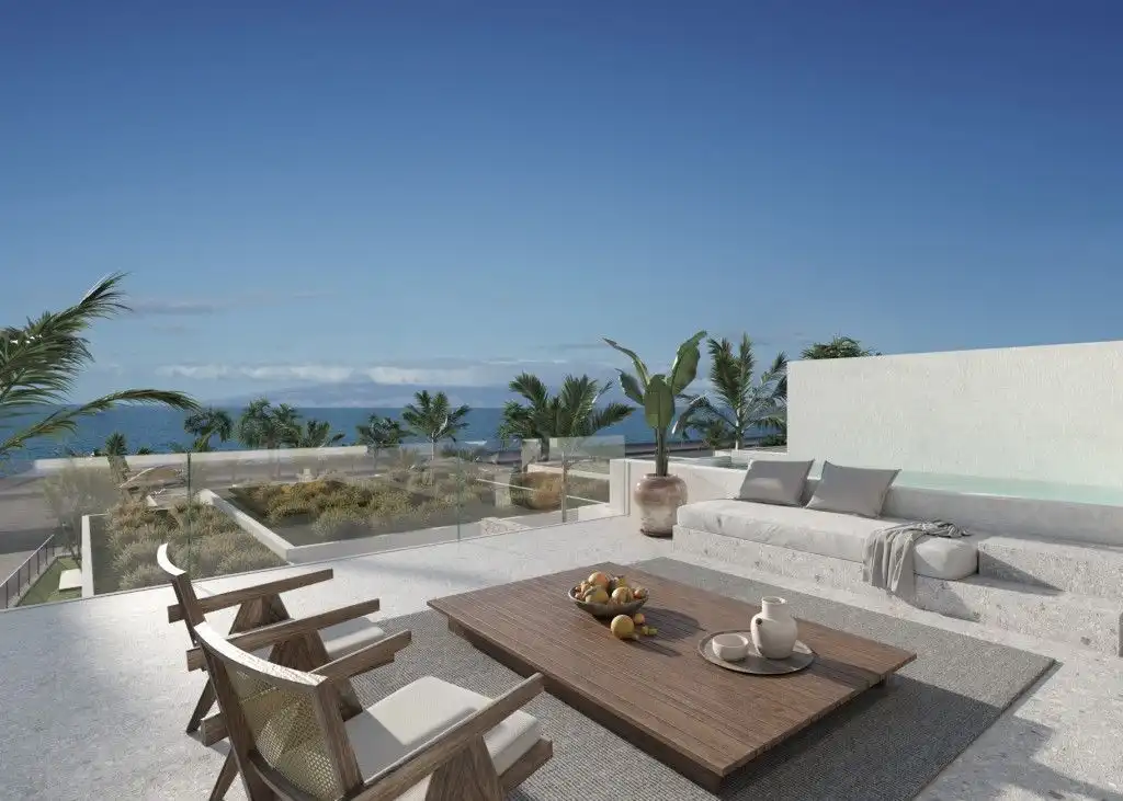 Penthouse with pool for sale in Callao Salvaje - Playa Paraíso