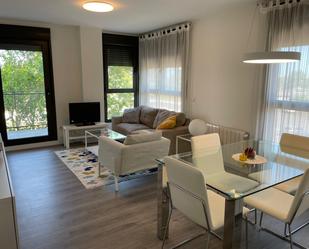 Sala d'estar de Pis de lloguer en  Valencia Capital amb Jardí privat, Balcó i Piscina comunitària