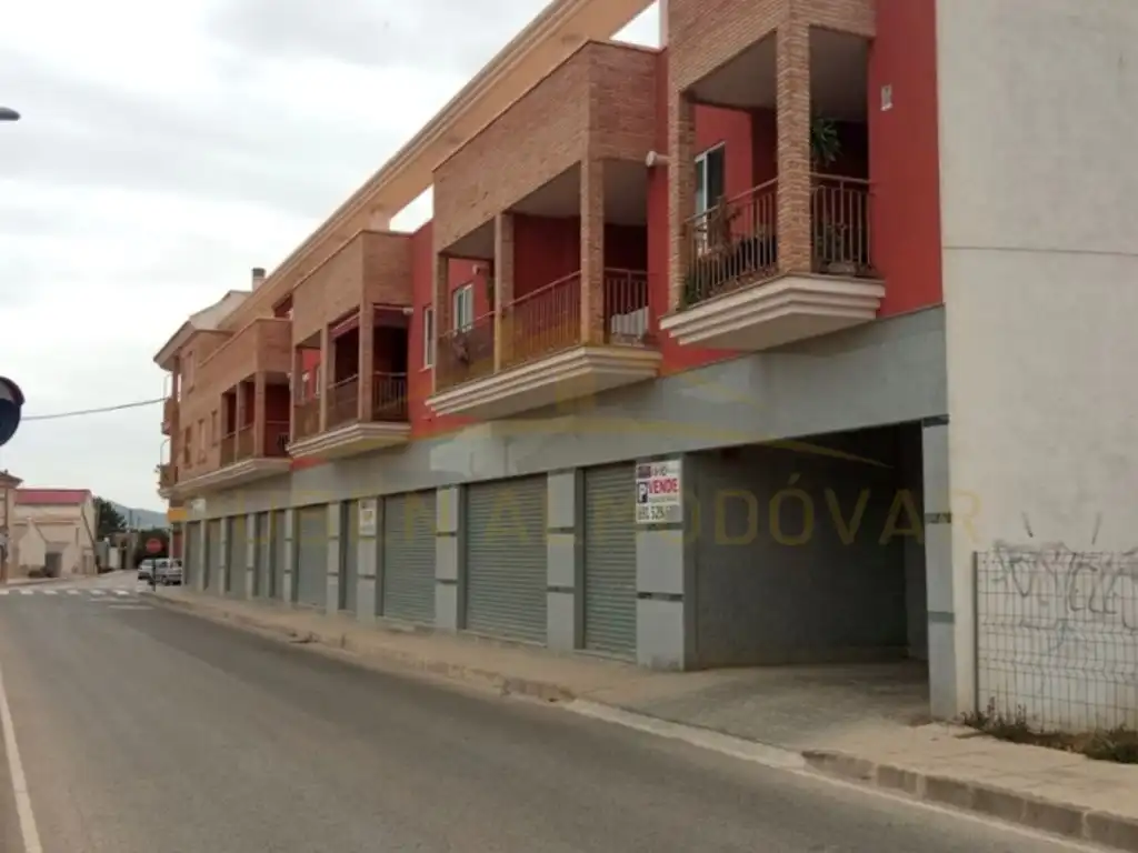 Individual en venta en Calle Escuelas Las-Desamparados 15