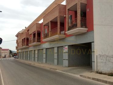 Individuel à vendre à Calle Escuelas Las-Desamparados 15