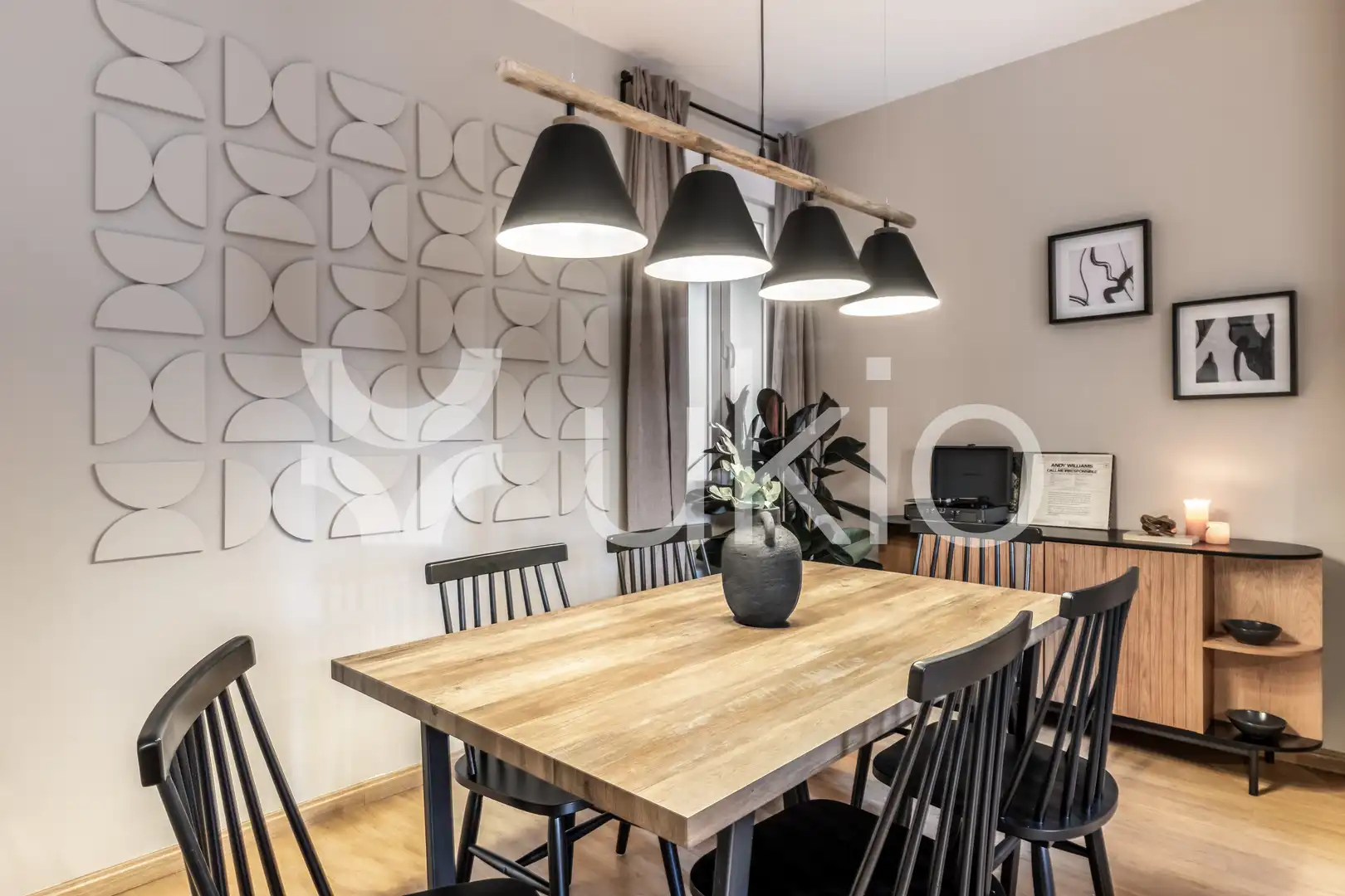 Comedor de Apartamento de alquiler en Madrid con Aire acondicionado, Calefacción y Amueblado