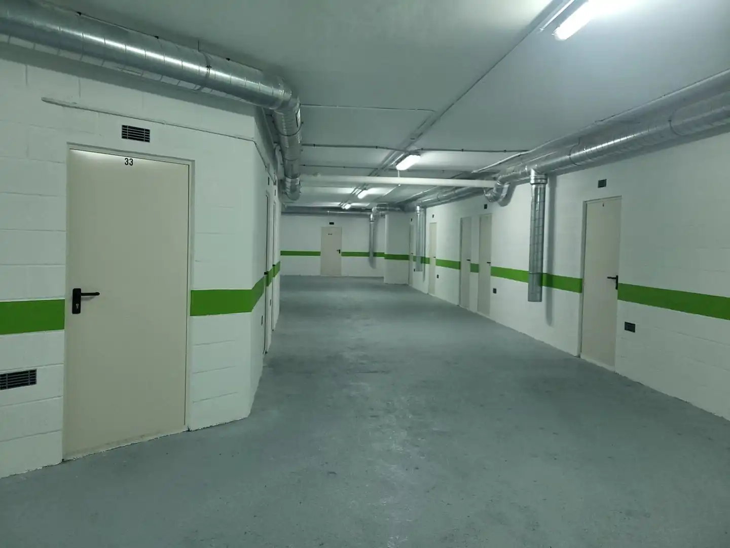 Storage room for sale in Zaragoza