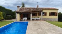 Piscina de Casa o xalet en venda en Caldes de Malavella amb Calefacció, Jardí privat i Piscina