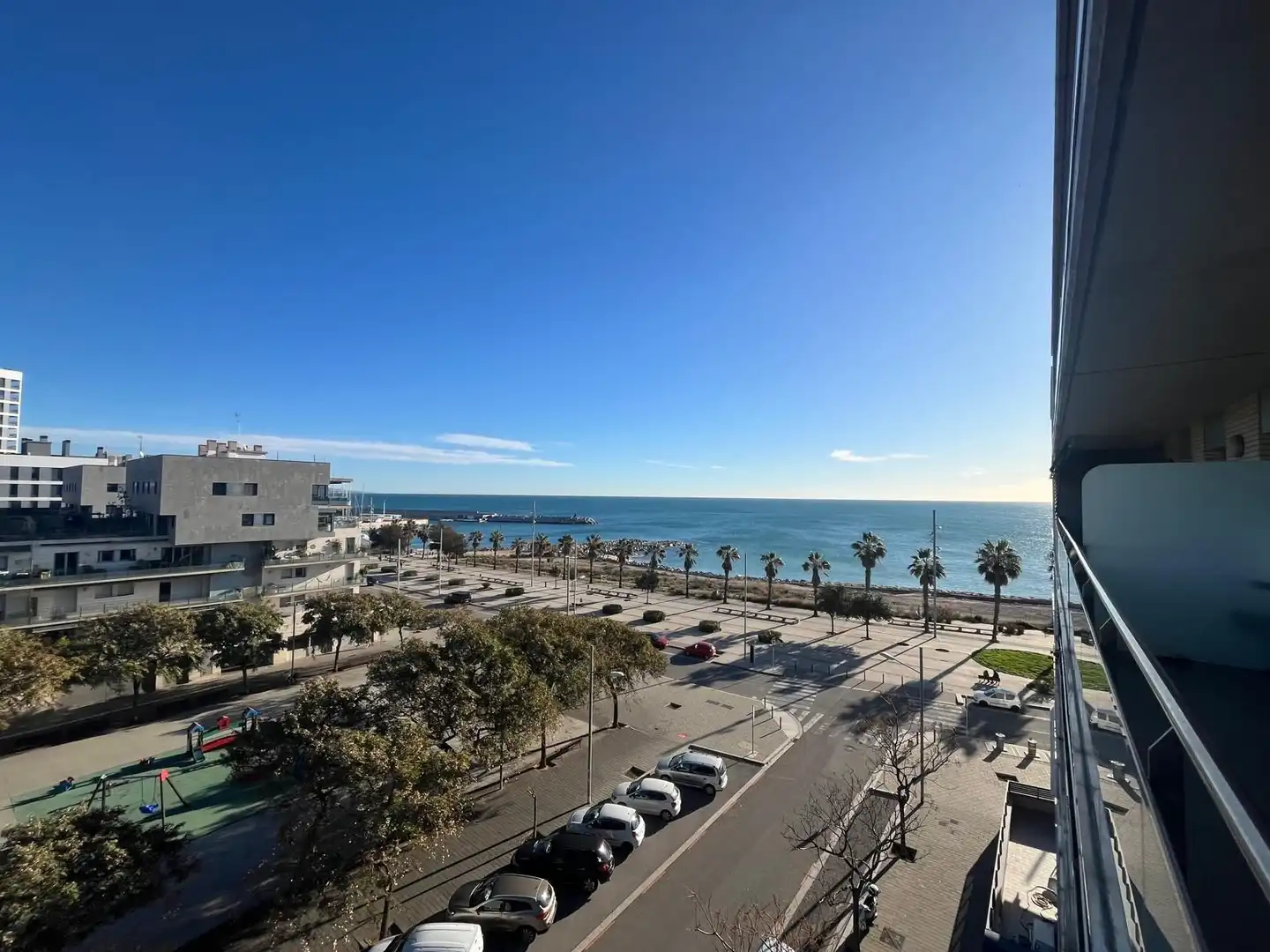Vista exterior de Piso en venta en Badalona con Aire acondicionado, Calefacción y Terraza