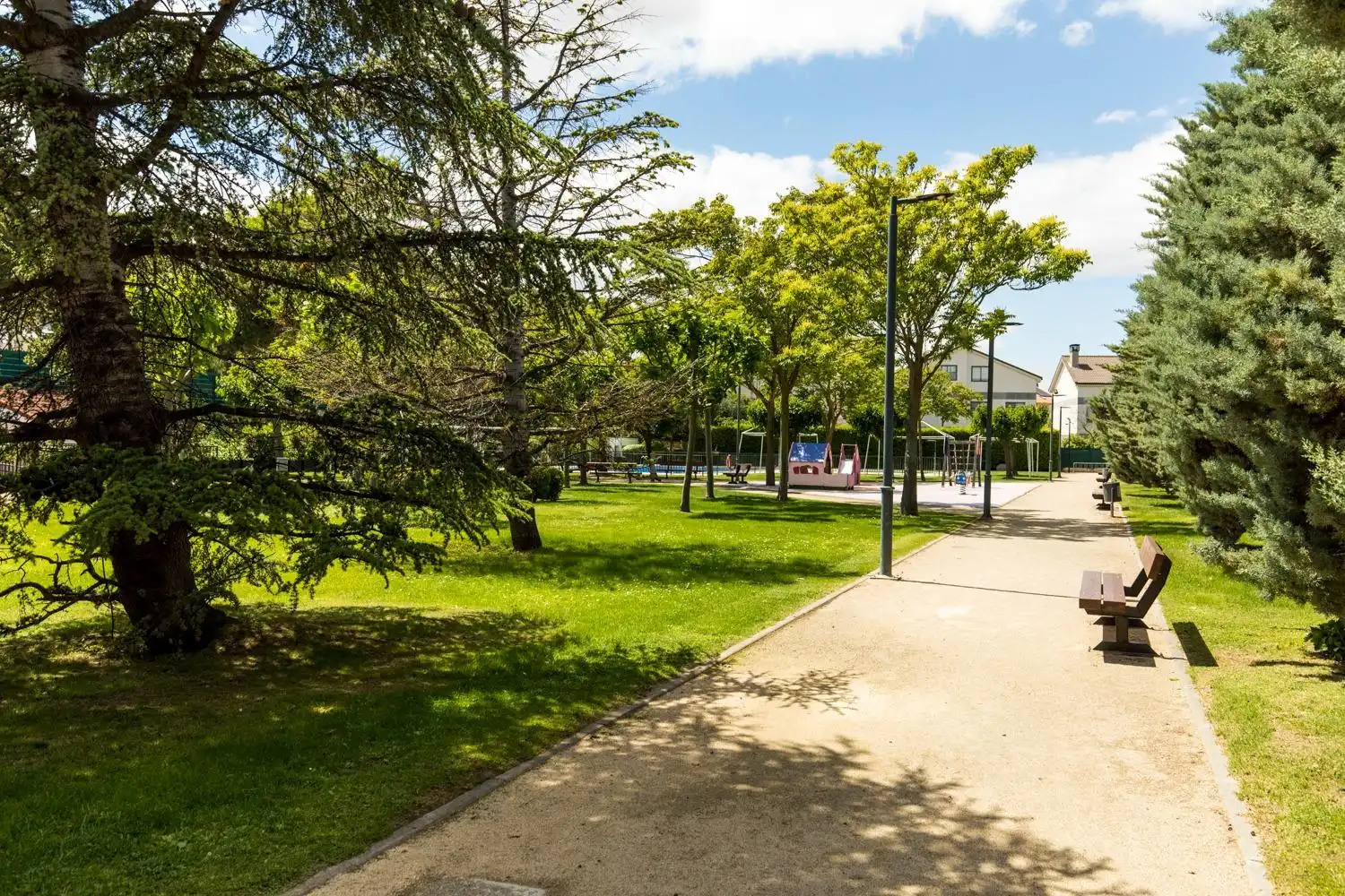 Vista exterior de Casa adosada en venta en Montecanal - Valdespartera - Arcosur