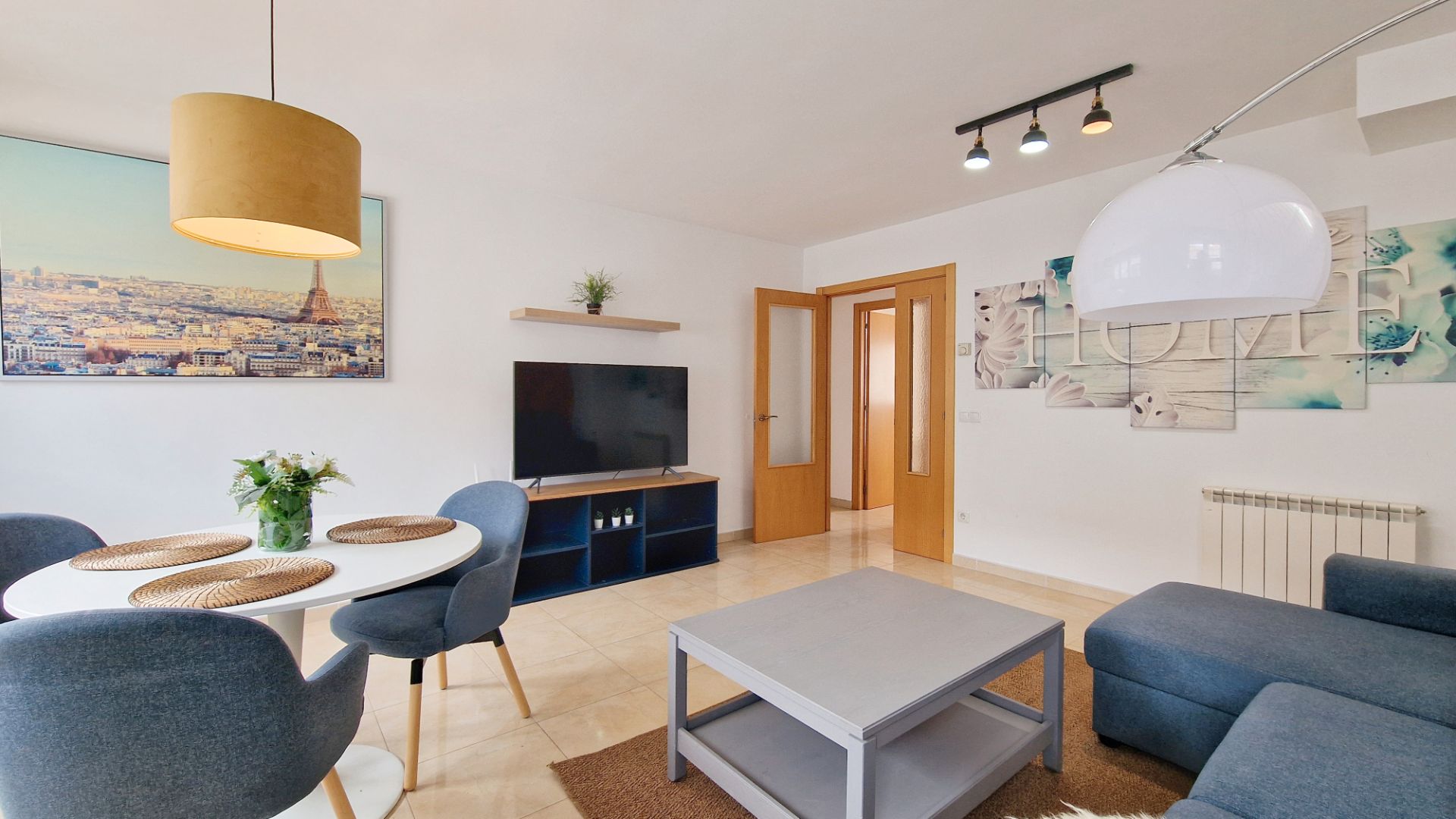 Sala d'estar de Dúplex en venda en Andorra (Teruel) amb Calefacció, Terrassa i Moblat