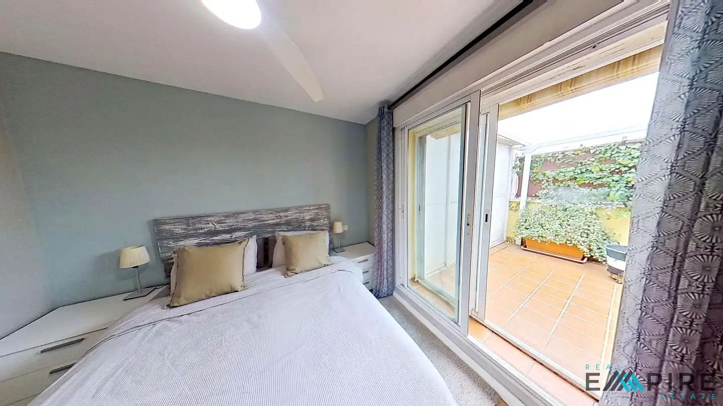 Habitación de Dúplex en venta en Parla con Aire acondicionado, Calefacción y Terraza