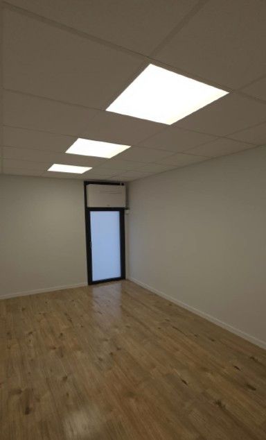 Office for sale in Badalona  with Heating