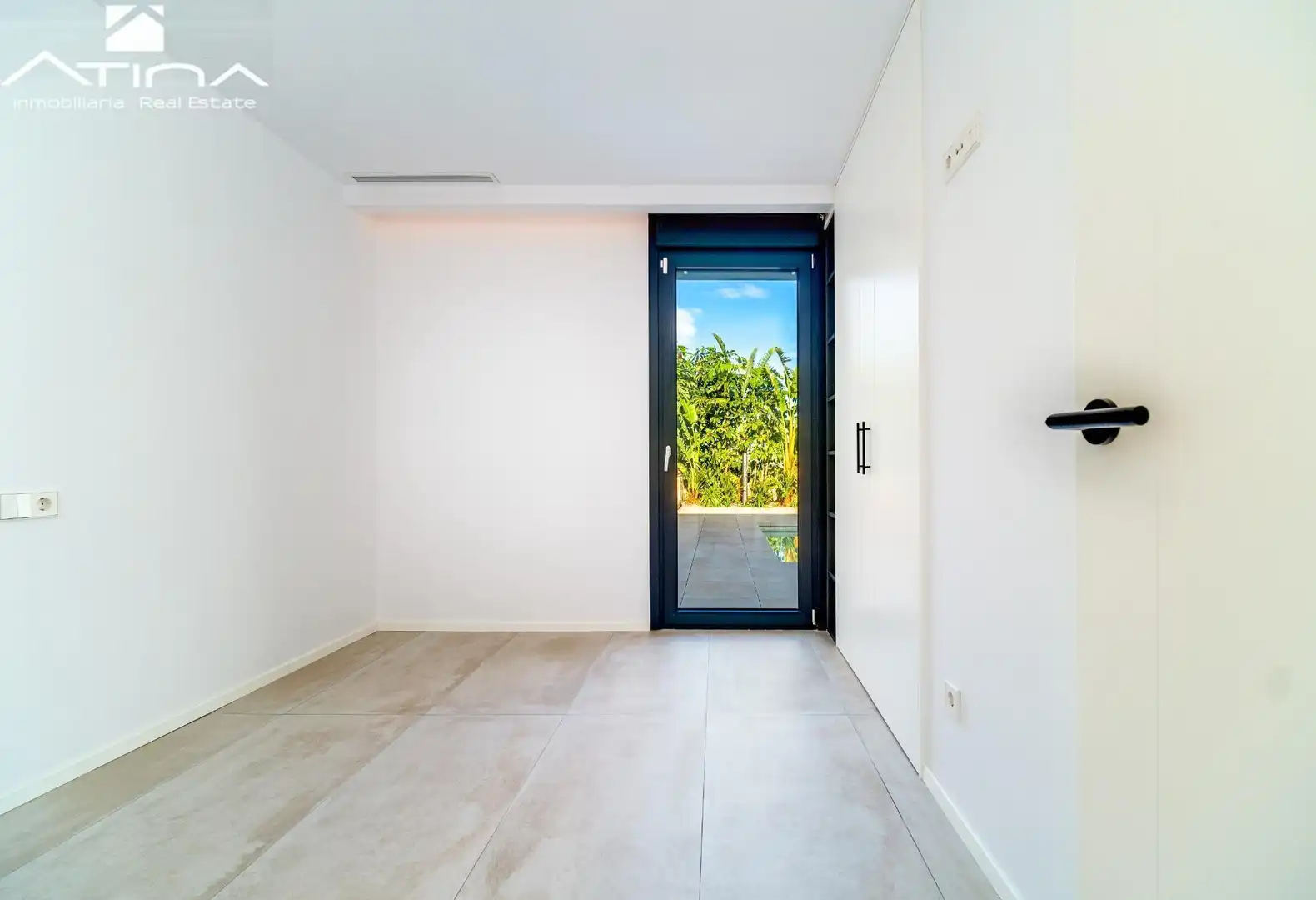 Houses for sale in Dénia  with Air Conditioner, Terrace and Storage room