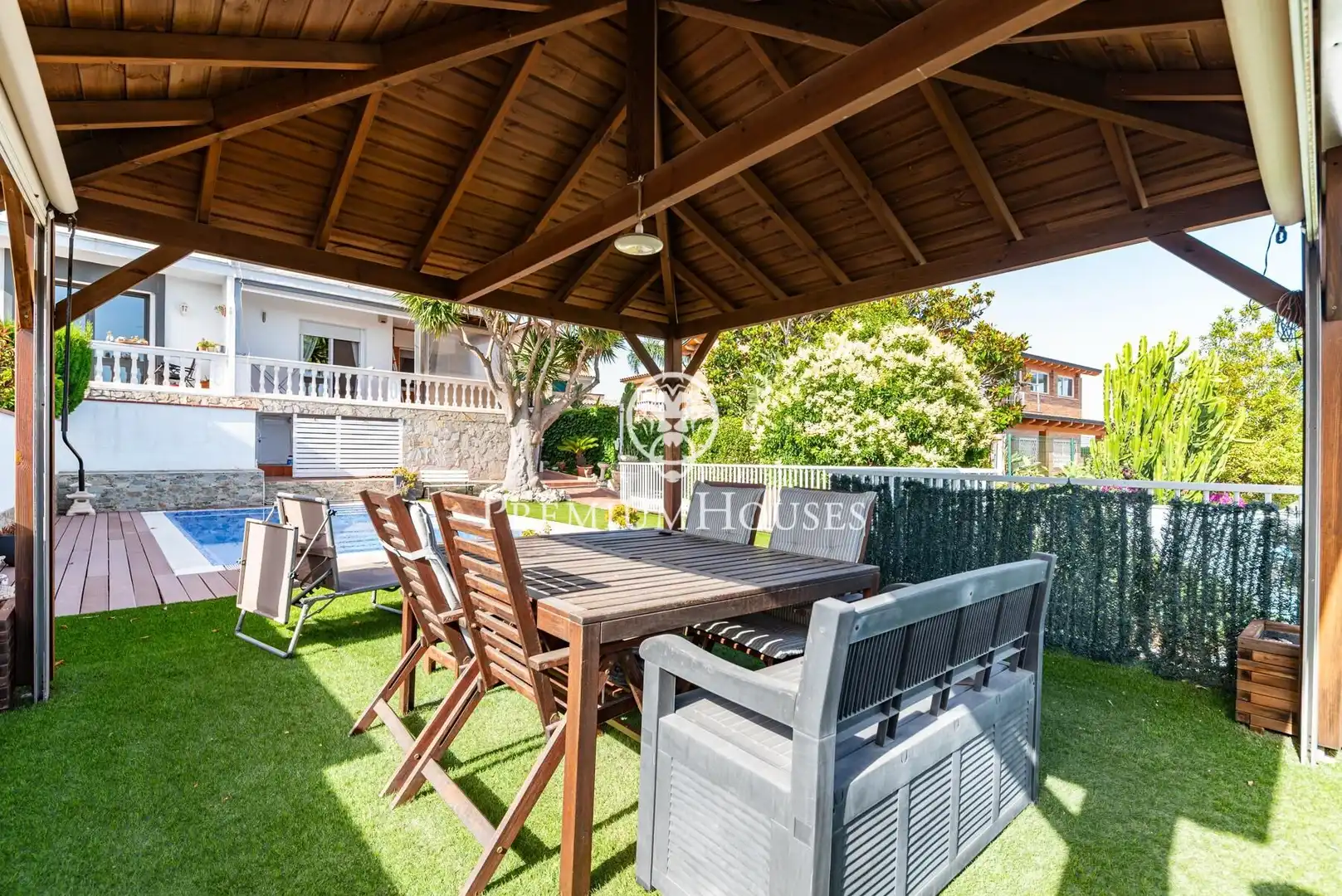 Terrassa de Casa adosada en venda en Castelldefels amb Aire condicionat, Calefacció i Jardí privat