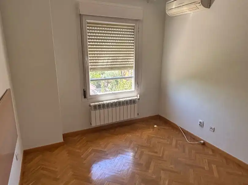 Dormitori de Pis en venda en Boadilla del Monte amb Aire condicionat, Calefacció i Parquet