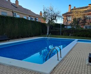 Swimming pool of Single-family semi-detached for sale in Alicante / Alacant  with Air Conditioner, Heating and Private garden