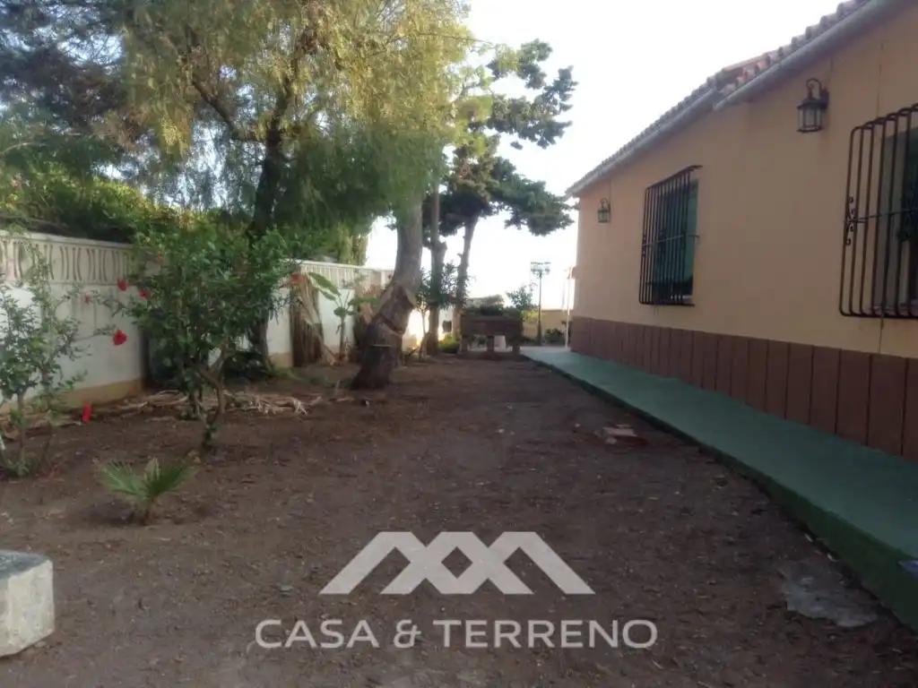 Commercial properties for sale in Benajarafe