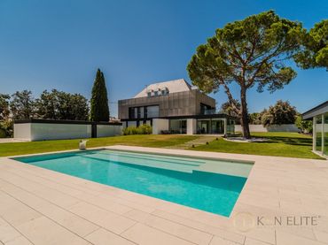 Xalet amb piscina en venda a Paseo Finca De La