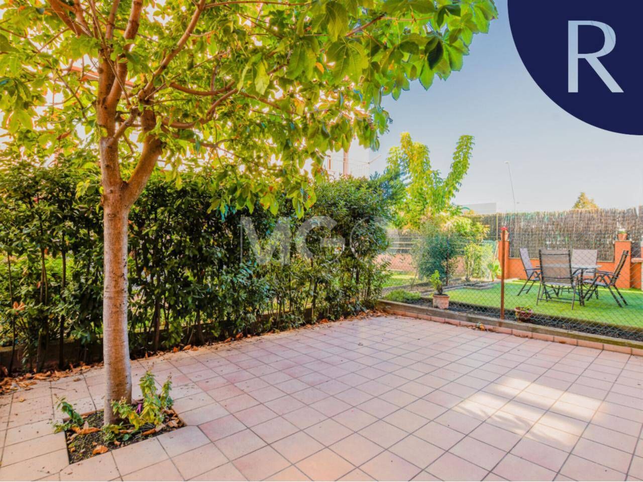 Jardí de Casa o xalet en venda en Vic amb Calefacció, Terrassa i Moblat