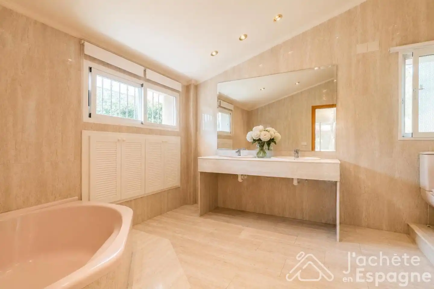 Baño de Casa o chalet en venta en Gilet con Aire acondicionado, Jardín privado y Terraza