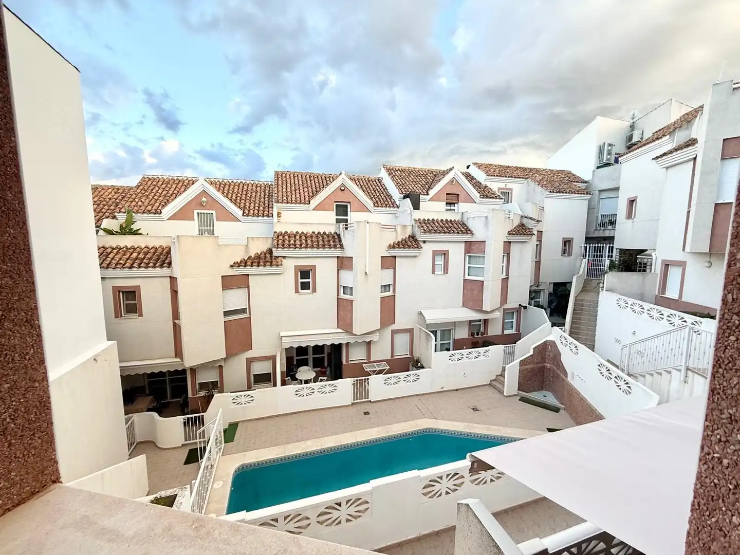 Vista exterior de Casa o chalet en venta en La Nucia con Aire acondicionado, Terraza y Trastero
