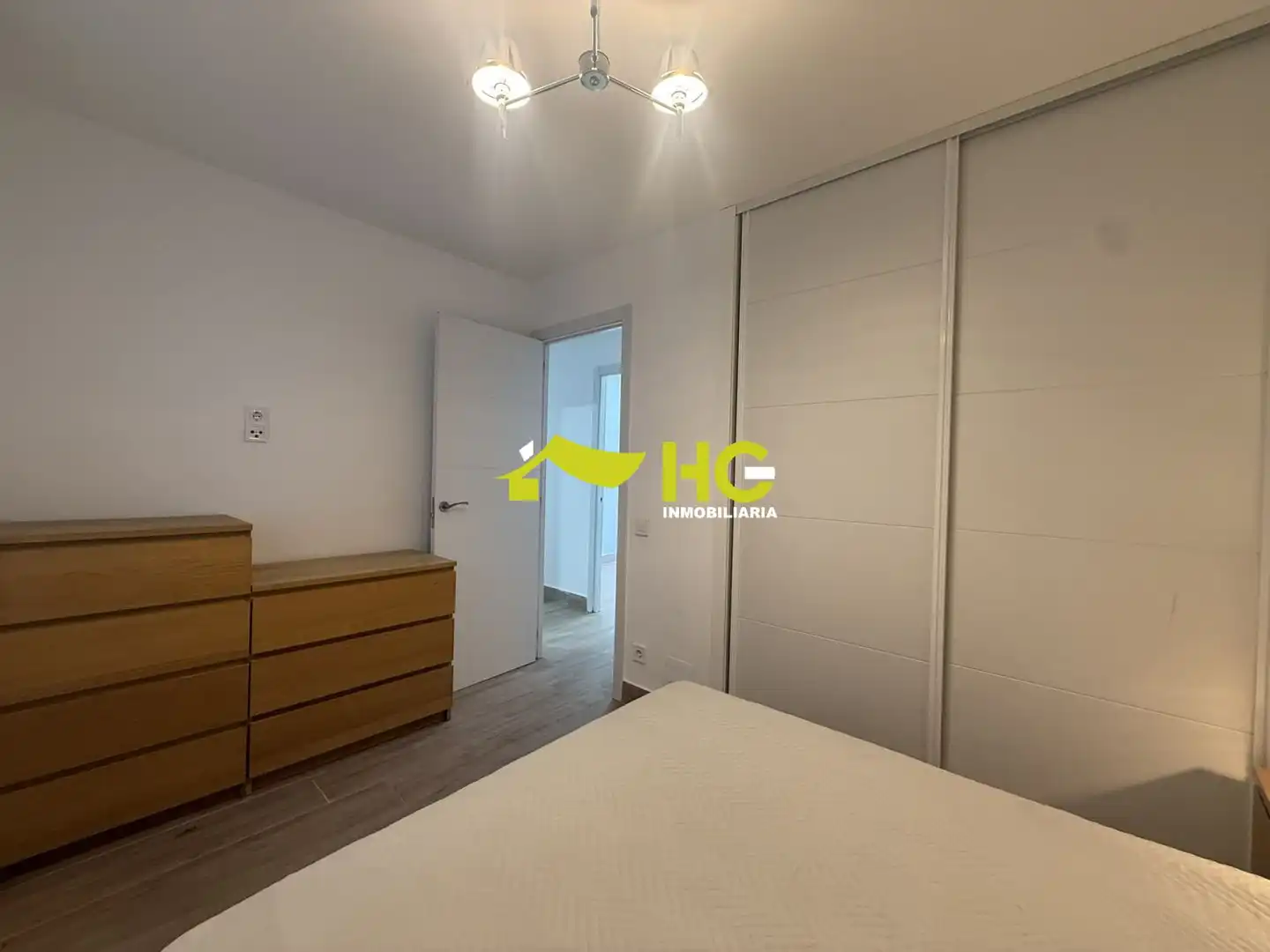 Habitación de Piso de alquiler en Alcorcón con Aire acondicionado, Calefacción y Amueblado