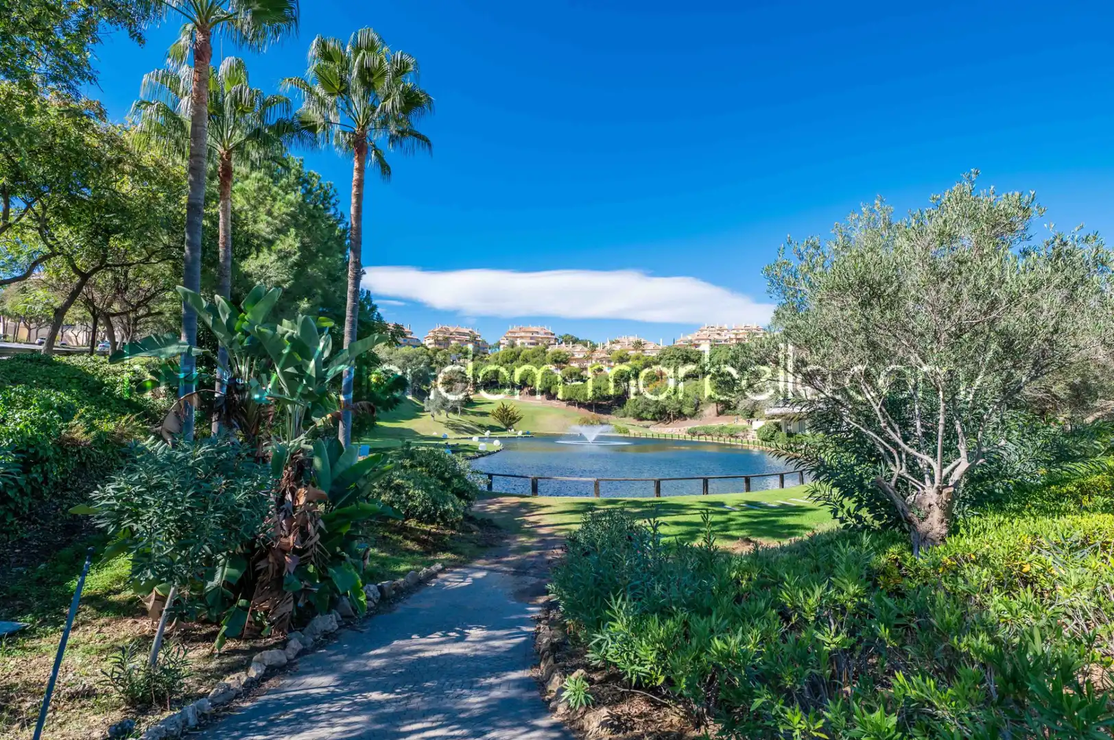 Garten von Maisonette zum Verkauf in Marbella mit Klimaanlage, Terrasse und Abstellraum
