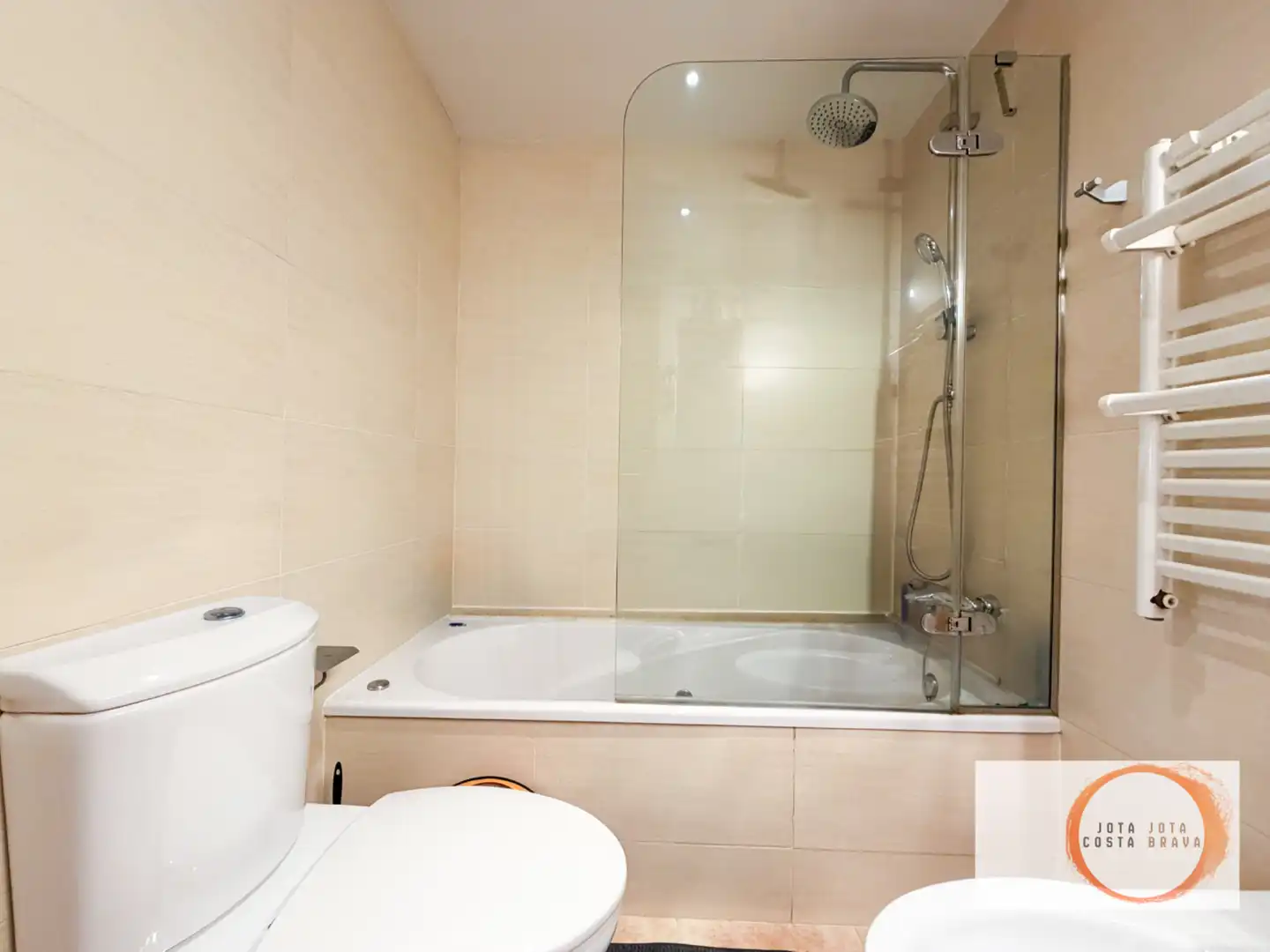 Bathroom of Duplexes for sale in Blanes  with Air Conditioner, Heating and Terrace