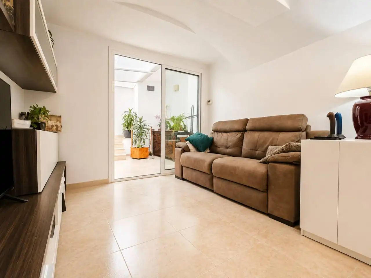 Living room of Flat for sale in Flaçà  with Heating and Storage room